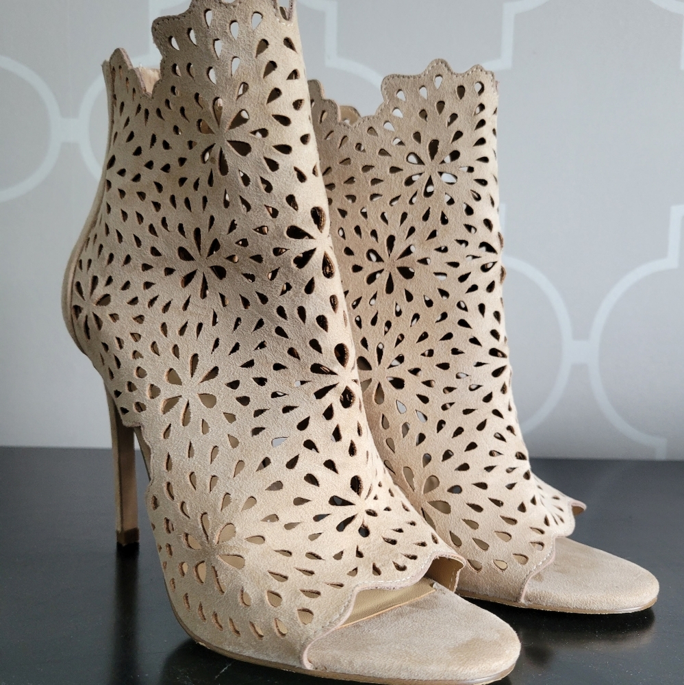 Aldo Kuniel heels
